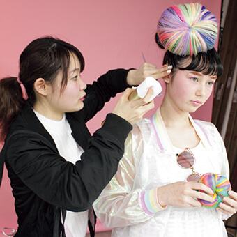 ヘアメイク 美容師コース 高卒資格も取れる専門の高校 バンタン高等学院 東京校 大阪校